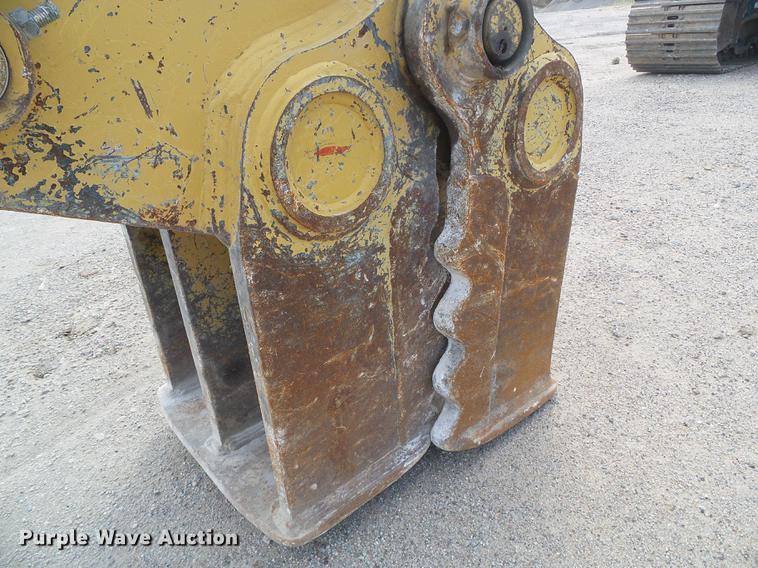 image for item DD5912 2002 Volvo EC210B excavator