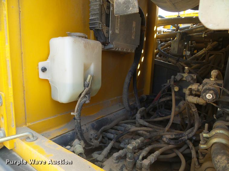 image for item DD5912 2002 Volvo EC210B excavator