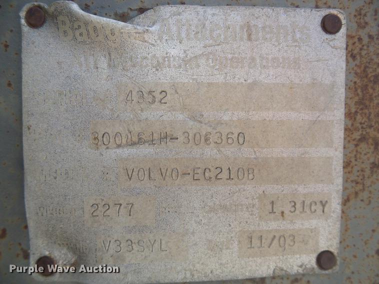 image for item DD5913 2003 Badger Volvo EC210B bucket