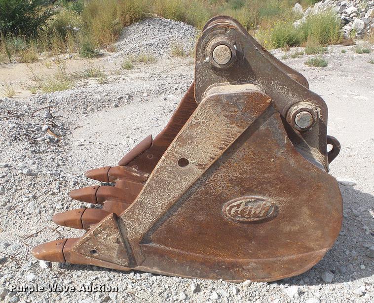 image for item DD5914 Geith 36"W bucket