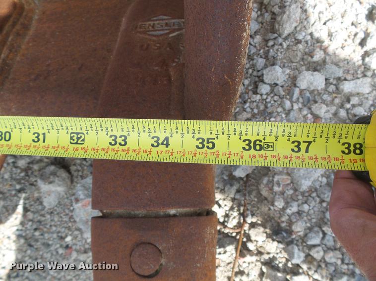 image for item DD5914 Geith 36"W bucket