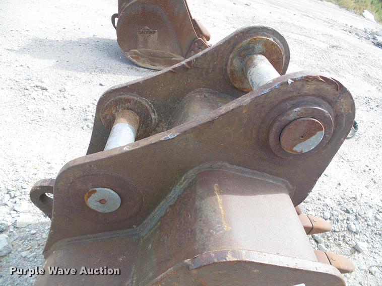 image for item DD5914 Geith 36"W bucket