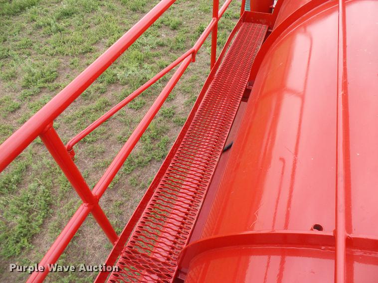 image for item DD5925 2014 Dragon 150BBL vacuum tank trailer