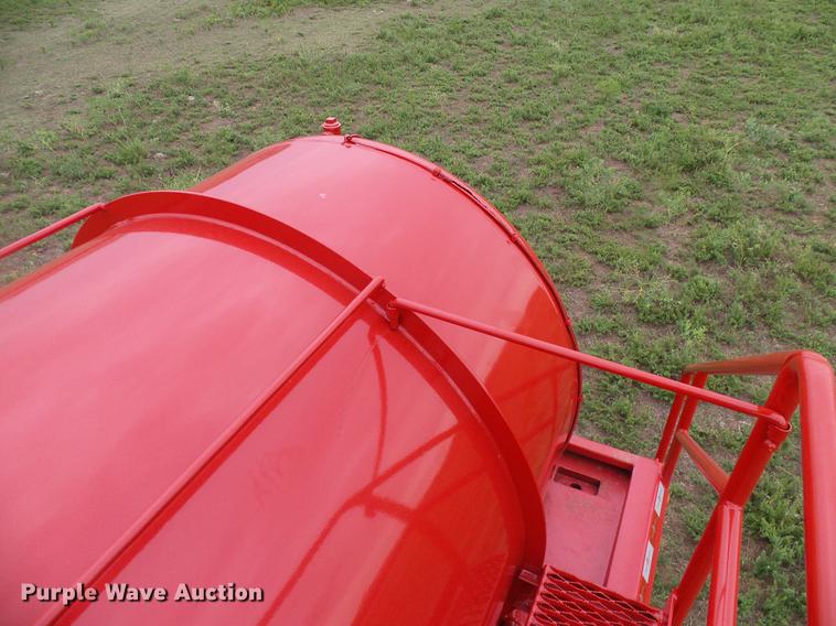 image for item DD5925 2014 Dragon 150BBL vacuum tank trailer