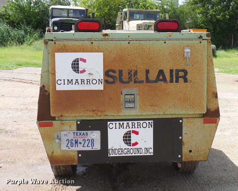 image for item DD5933 Sullair 185H air compressor