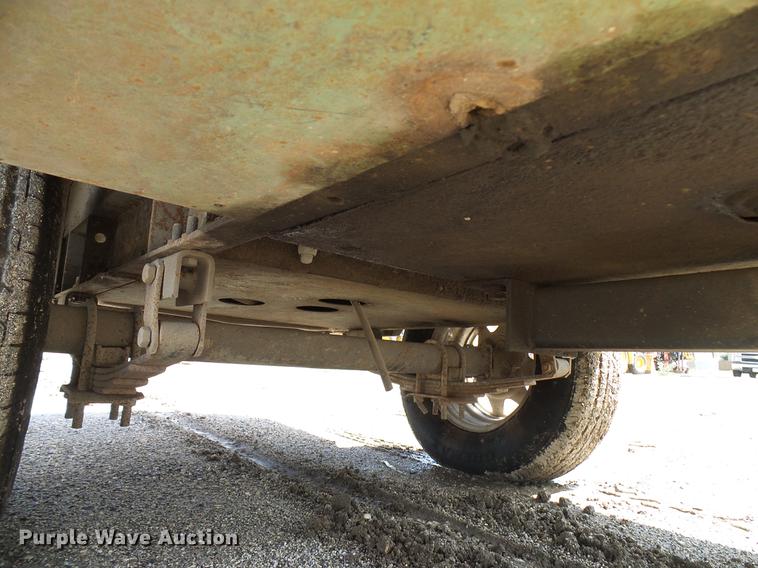 image for item DD5933 Sullair 185H air compressor