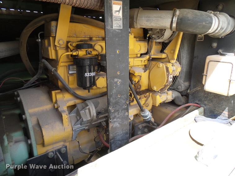 image for item DD5933 Sullair 185H air compressor