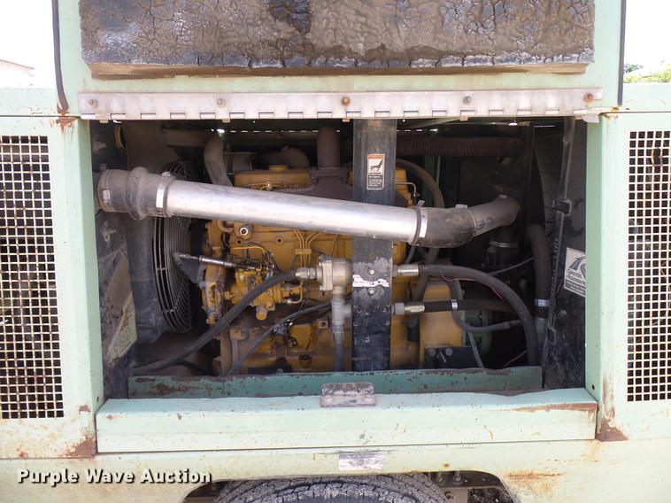 image for item DD5933 Sullair 185H air compressor