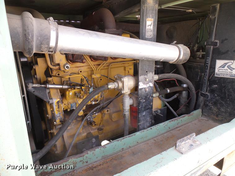 image for item DD5933 Sullair 185H air compressor