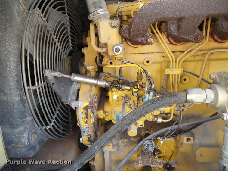 image for item DD5933 Sullair 185H air compressor