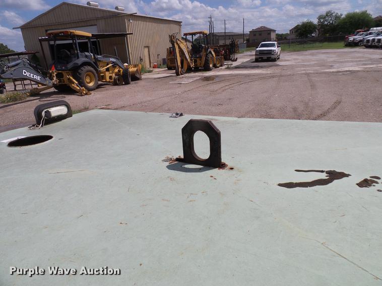 image for item DD5933 Sullair 185H air compressor