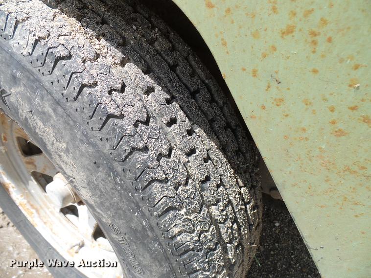 image for item DD5933 Sullair 185H air compressor