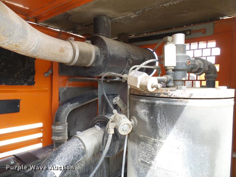 image for item DD5934 1989 Sullivan Palatek D21D air compressor