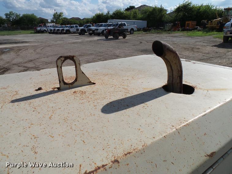 image for item DD5936 1990 Ingersoll Rand 185W air compressor