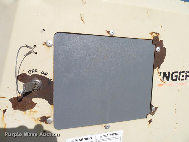 image for item DD5936 1990 Ingersoll Rand 185W air compressor