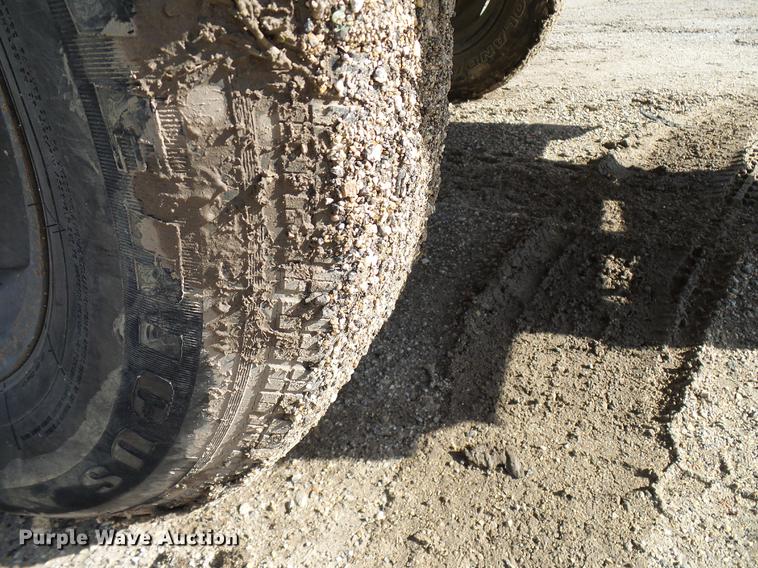 image for item DD5936 1990 Ingersoll Rand 185W air compressor