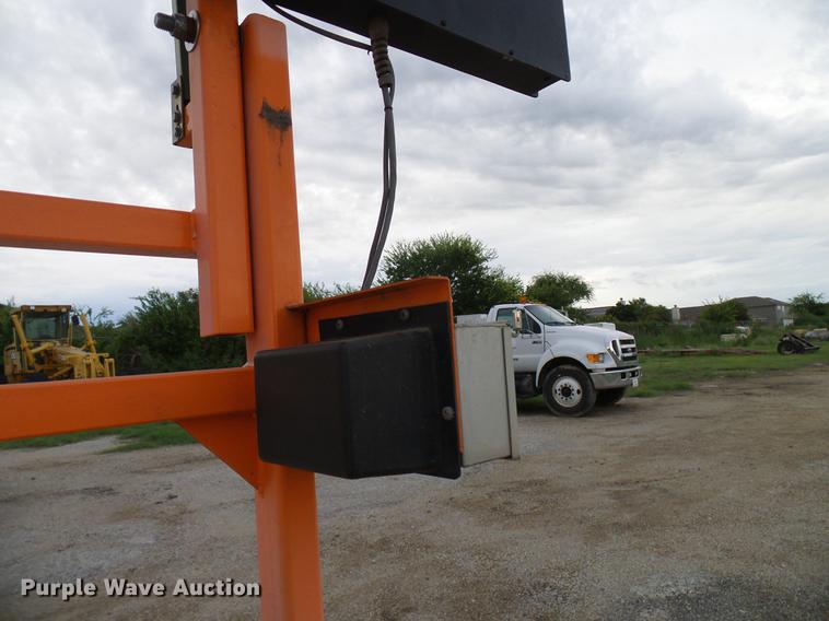 image for item DD5940 2002 Wanco WTSP55 arrow board