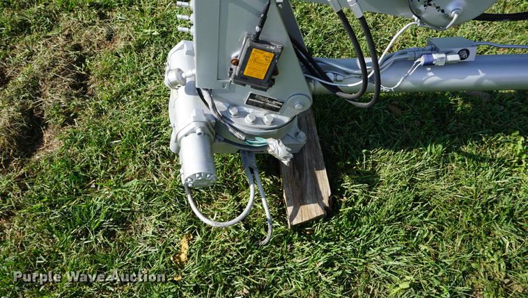 image for item DD6534 Stellar 5520 crane