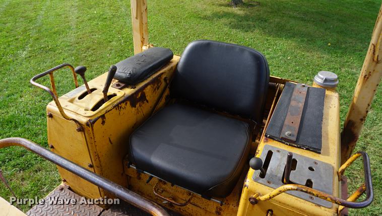 image for item DD6537 1974 Caterpillar D3 dozer