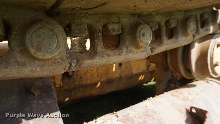 image for item DD6537 1974 Caterpillar D3 dozer