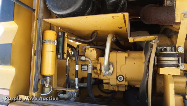 image for item DD6552 1995 Caterpillar M318 rubber tire excavator