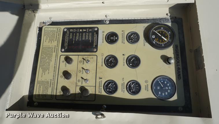image for item DD6553 1996 Ingersoll Rand P1600WCJ air compressor