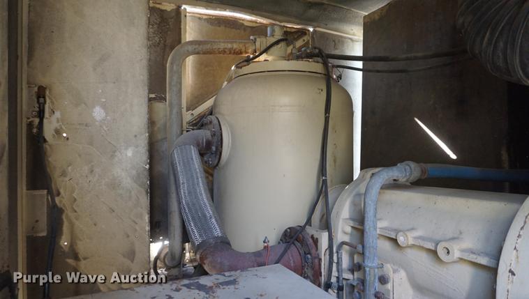 image for item DD6553 1996 Ingersoll Rand P1600WCJ air compressor