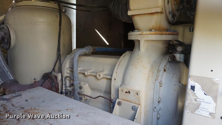 image for item DD6553 1996 Ingersoll Rand P1600WCJ air compressor