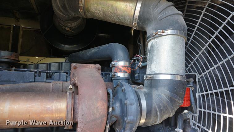 image for item DD6553 1996 Ingersoll Rand P1600WCJ air compressor