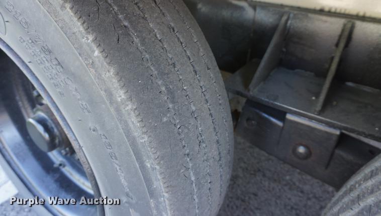 image for item DD6553 1996 Ingersoll Rand P1600WCJ air compressor