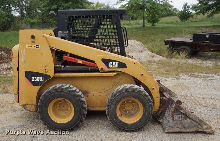 image for item DD6561 2007 Caterpillar 236B2 skid steer