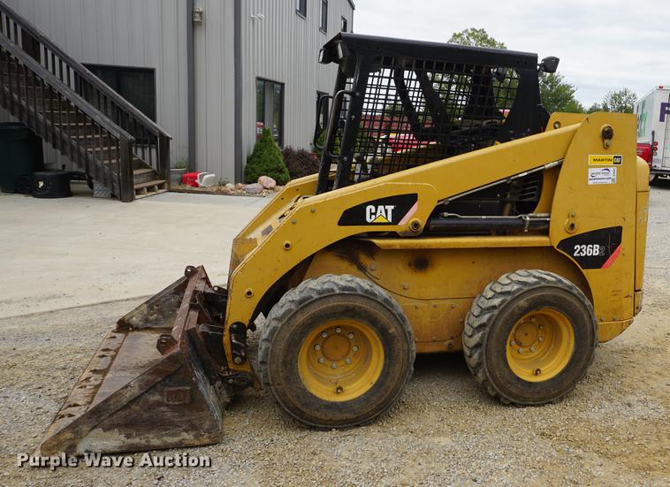 image for item DD6561 2007 Caterpillar 236B2 skid steer