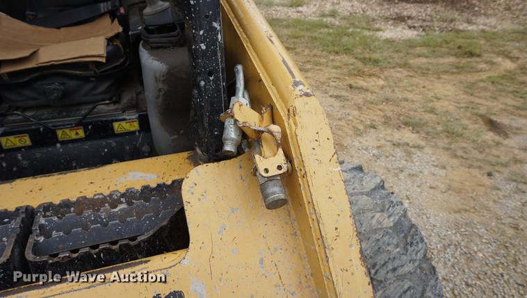 image for item DD6561 2007 Caterpillar 236B2 skid steer