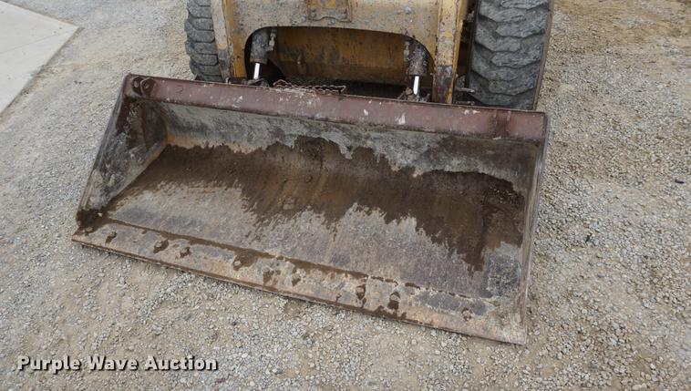 image for item DD6561 2007 Caterpillar 236B2 skid steer