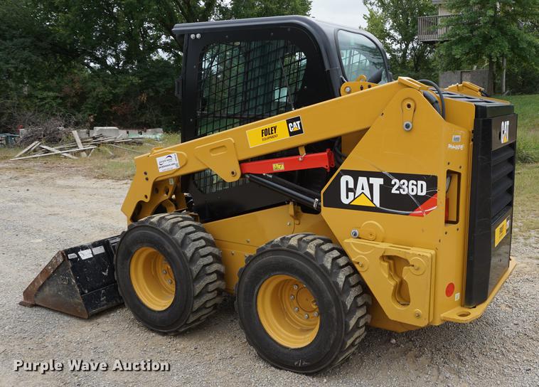 image for item DD6562 2015 Caterpillar 236D skid steer