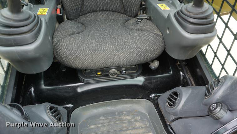 image for item DD6562 2015 Caterpillar 236D skid steer