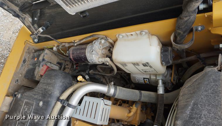 image for item DD6562 2015 Caterpillar 236D skid steer