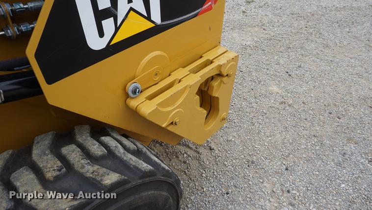 image for item DD6562 2015 Caterpillar 236D skid steer