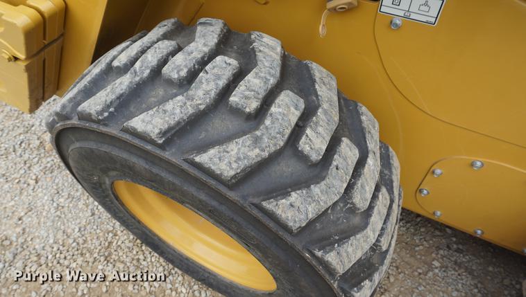 image for item DD6562 2015 Caterpillar 236D skid steer