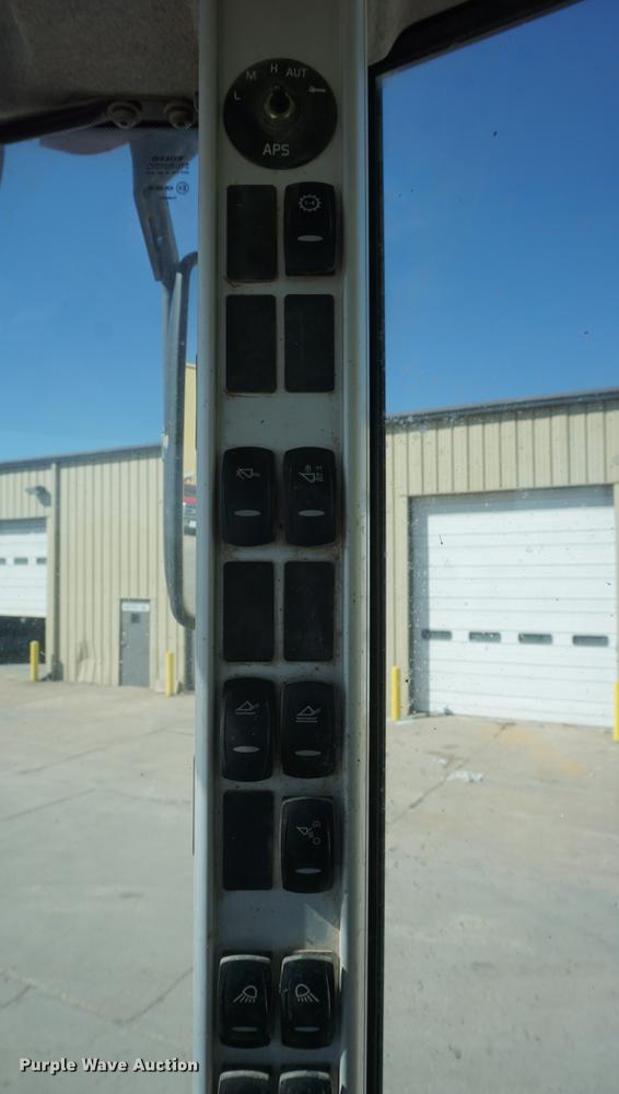 image for item DD6589 2008 Volvo L180F wheel loader