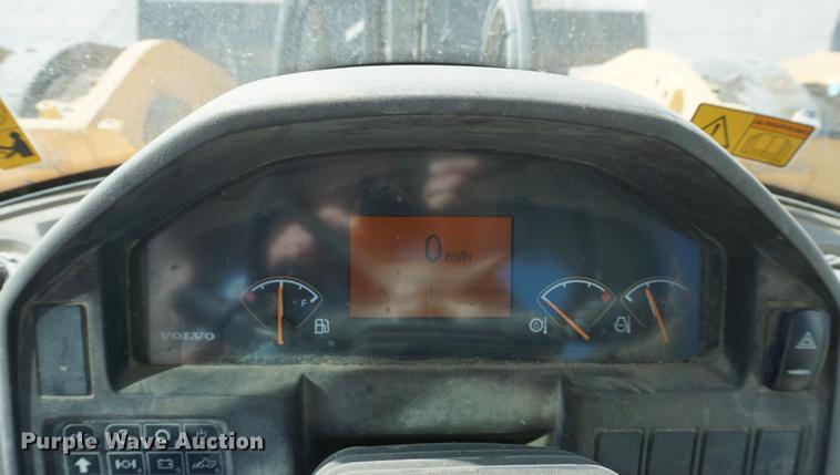 image for item DD6589 2008 Volvo L180F wheel loader