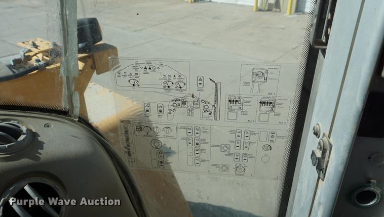 image for item DD6589 2008 Volvo L180F wheel loader