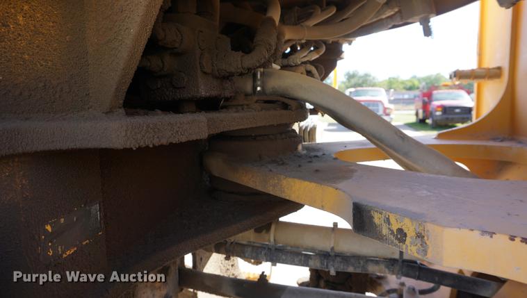 image for item DD6589 2008 Volvo L180F wheel loader