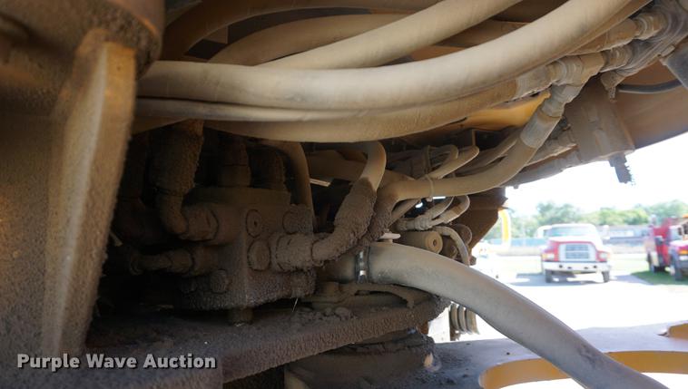 image for item DD6589 2008 Volvo L180F wheel loader