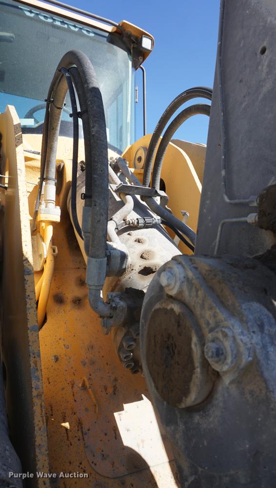 image for item DD6589 2008 Volvo L180F wheel loader