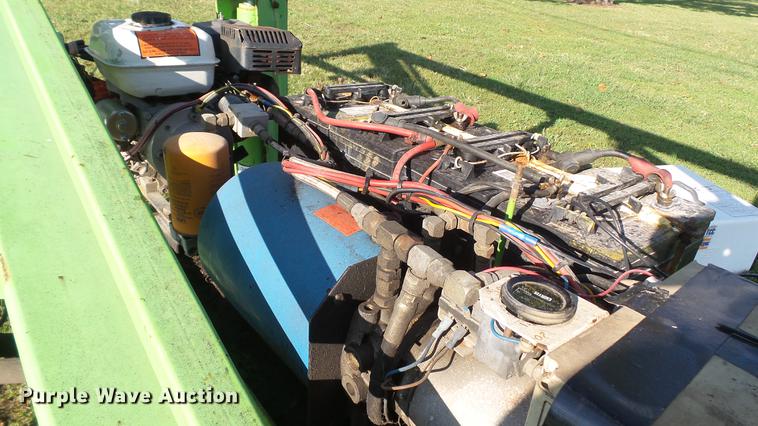 image for item DD7394 1998 Niftylift TM34HGE boom lift