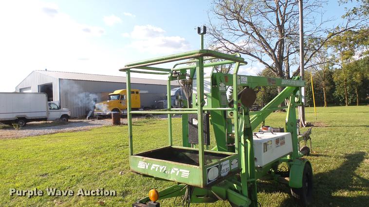 image for item DD7394 1998 Niftylift TM34HGE boom lift
