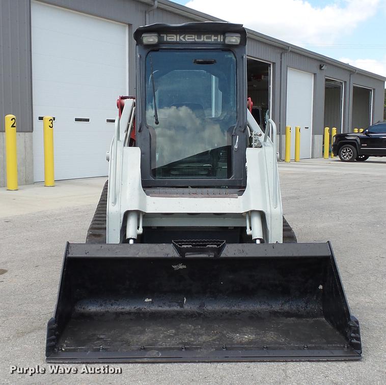 image for item DD7402 2004 Takeuchi TL140 skid steer