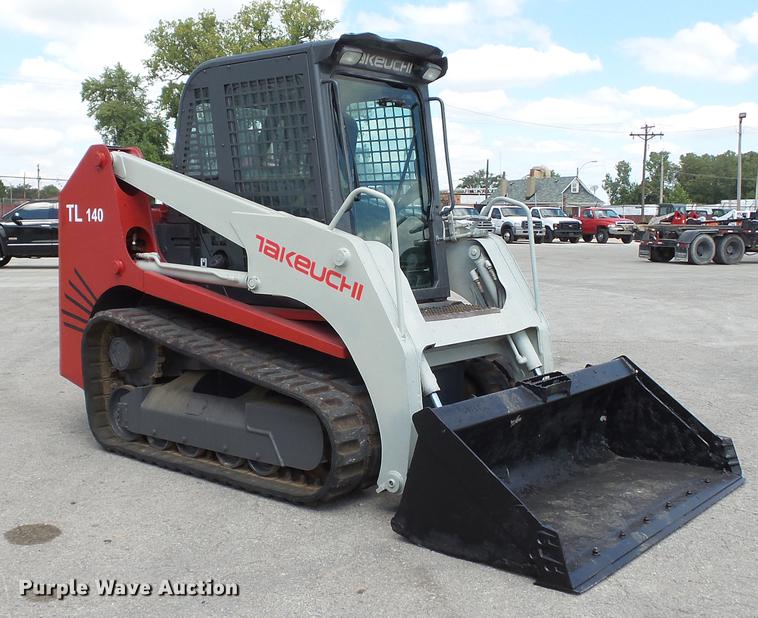 image for item DD7402 2004 Takeuchi TL140 skid steer