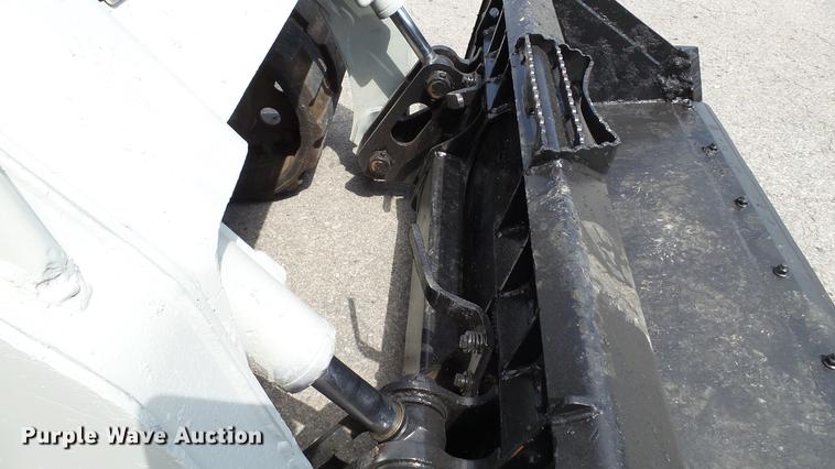 image for item DD7402 2004 Takeuchi TL140 skid steer